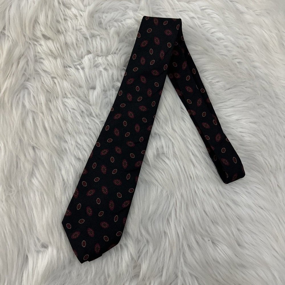 Yes Saint Laurent Neckwear Men’s Neck Tie 100% Silk Geo Pattern Vintage